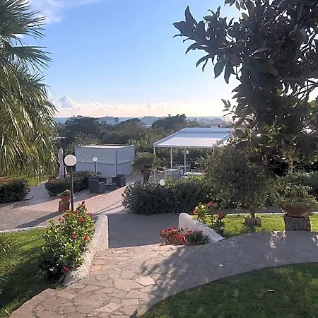 Bed & Breakfast Villalessandra 3*